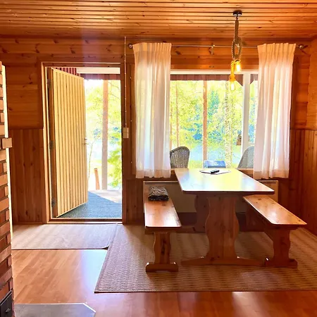 Iken Moekit Ferienhaus *