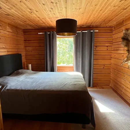 Iken Moekit * Heinola