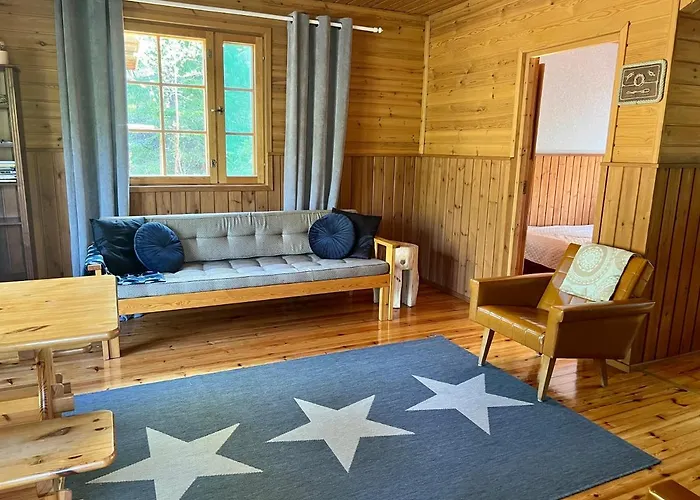 Iken Moekit 黑诺拉